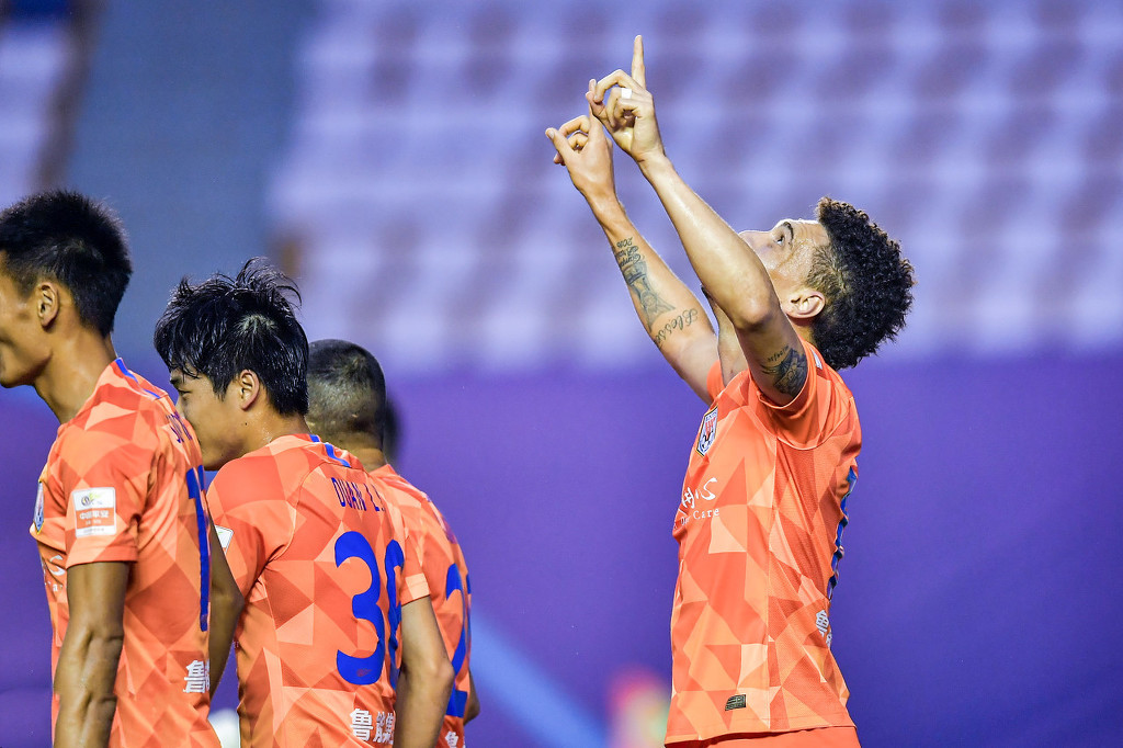 芝加哥公牛今晚再遭质疑；志在中超名次提升；媒体盛赞；轮换策略成焦点(朱丹自曝被好友骗光积蓄)