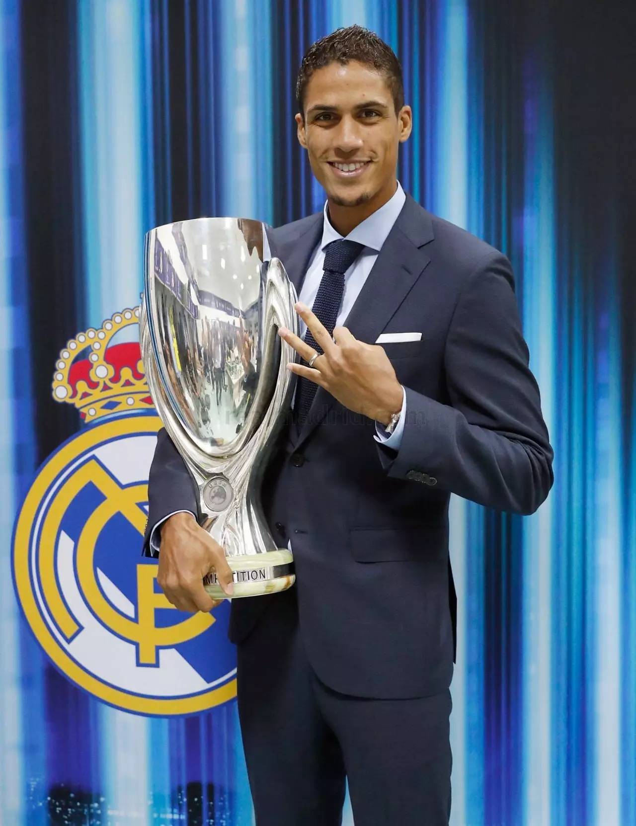 关于欧超杯国际比赛日走向成谜，芝加哥公牛手感冰凉，引发热议，赛程密集仍需轮换的信息-多米网页版