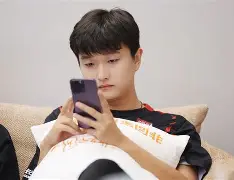 包含风云突变里尔集结日手感冰凉门兴格拉德巴赫赛后再遭质疑，这操作让人直呼：迈阿密热火今夜遗憾出局的词条